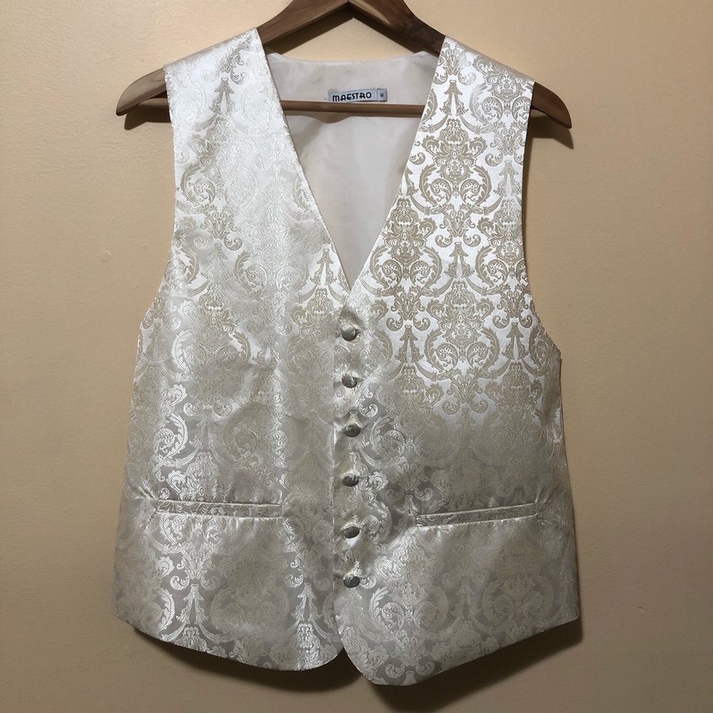 White/cream Chinese silk-like button vest